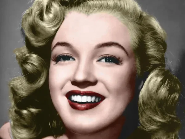 The Timeless Beauty of Marilyn Monroe: Unveiling Her Secrets of Radiance